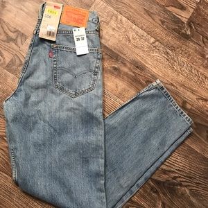 NWT Levi’s Relaxed Fit Jeans Mens Size 29 x 32